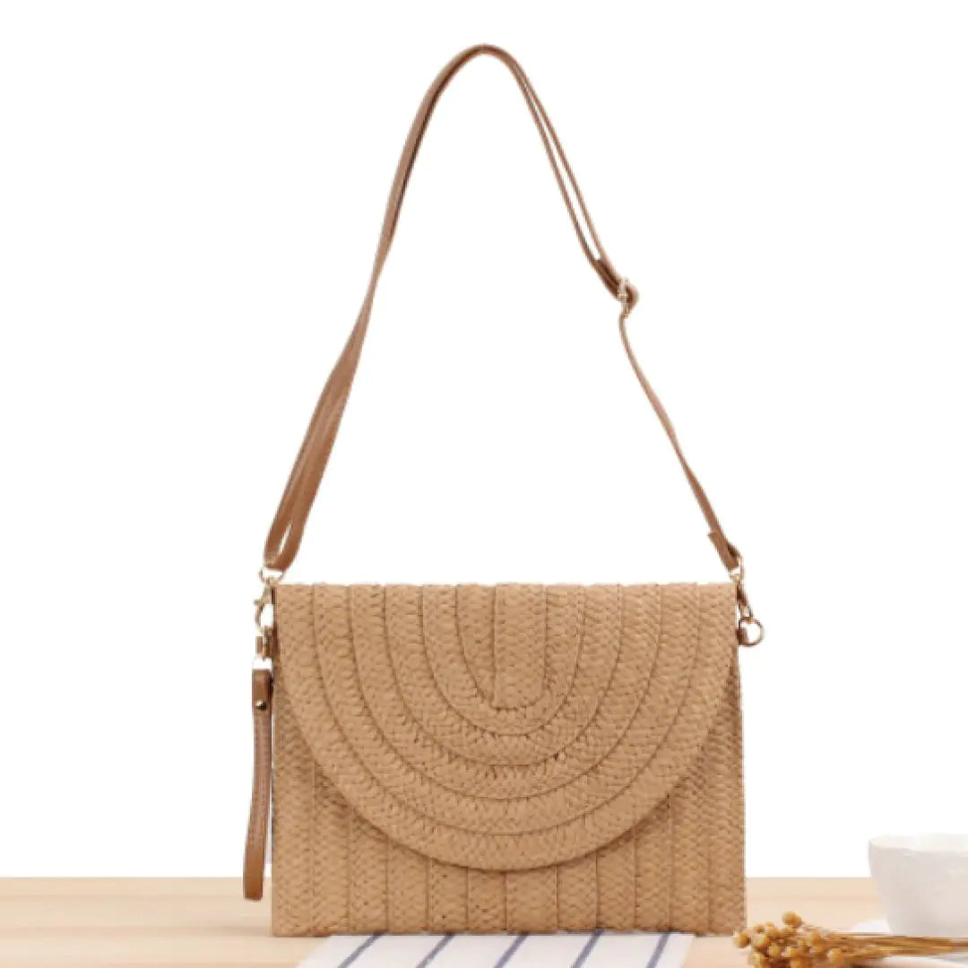 Ari Handwoven Straw Clutch